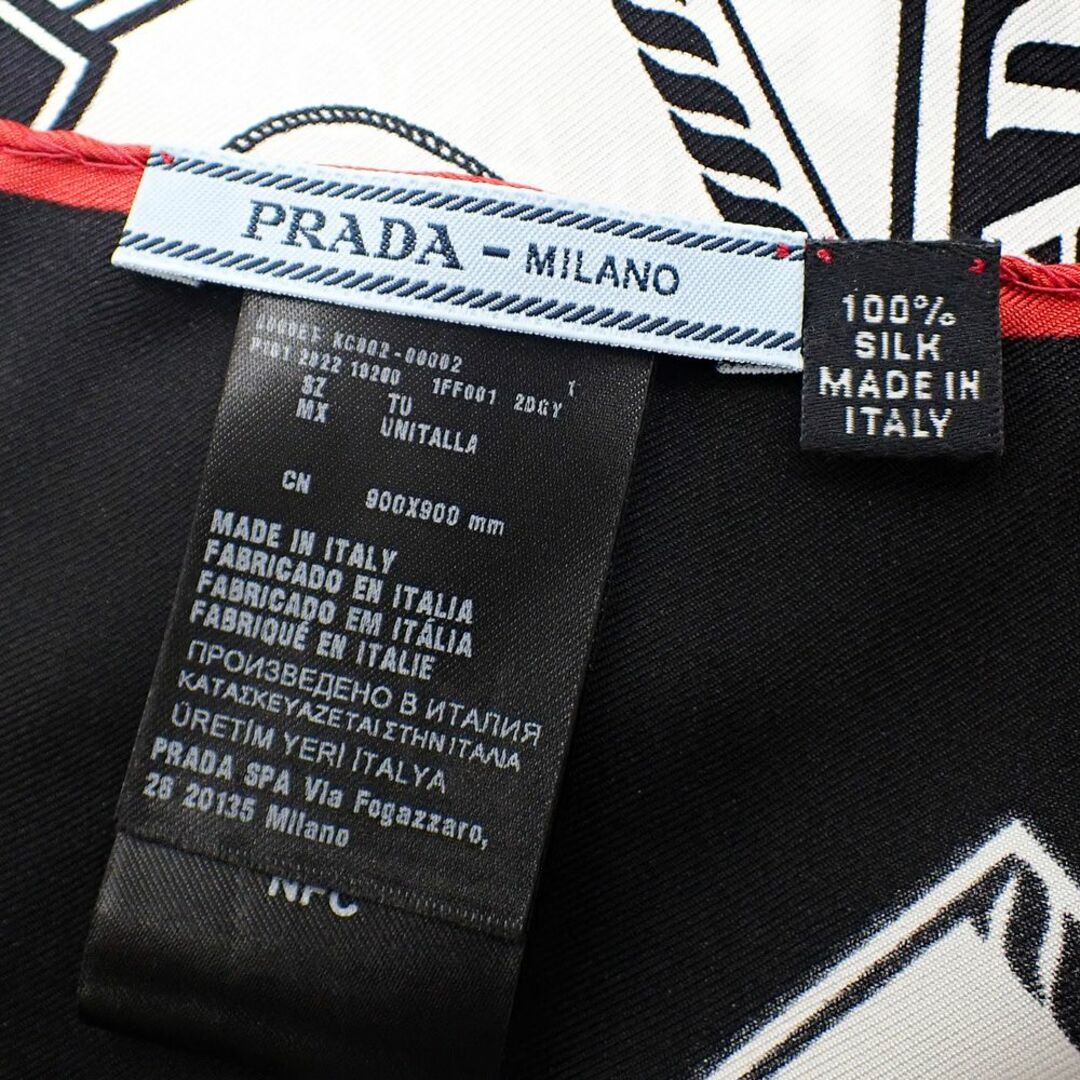 PRADA(プラダ)の未使用品 プラダ ツイル スクエア スカーフ 1FF001 ブラック ホワイト シルク ロゴ柄 大判 レディースのファッション小物(バンダナ/スカーフ)の商品写真