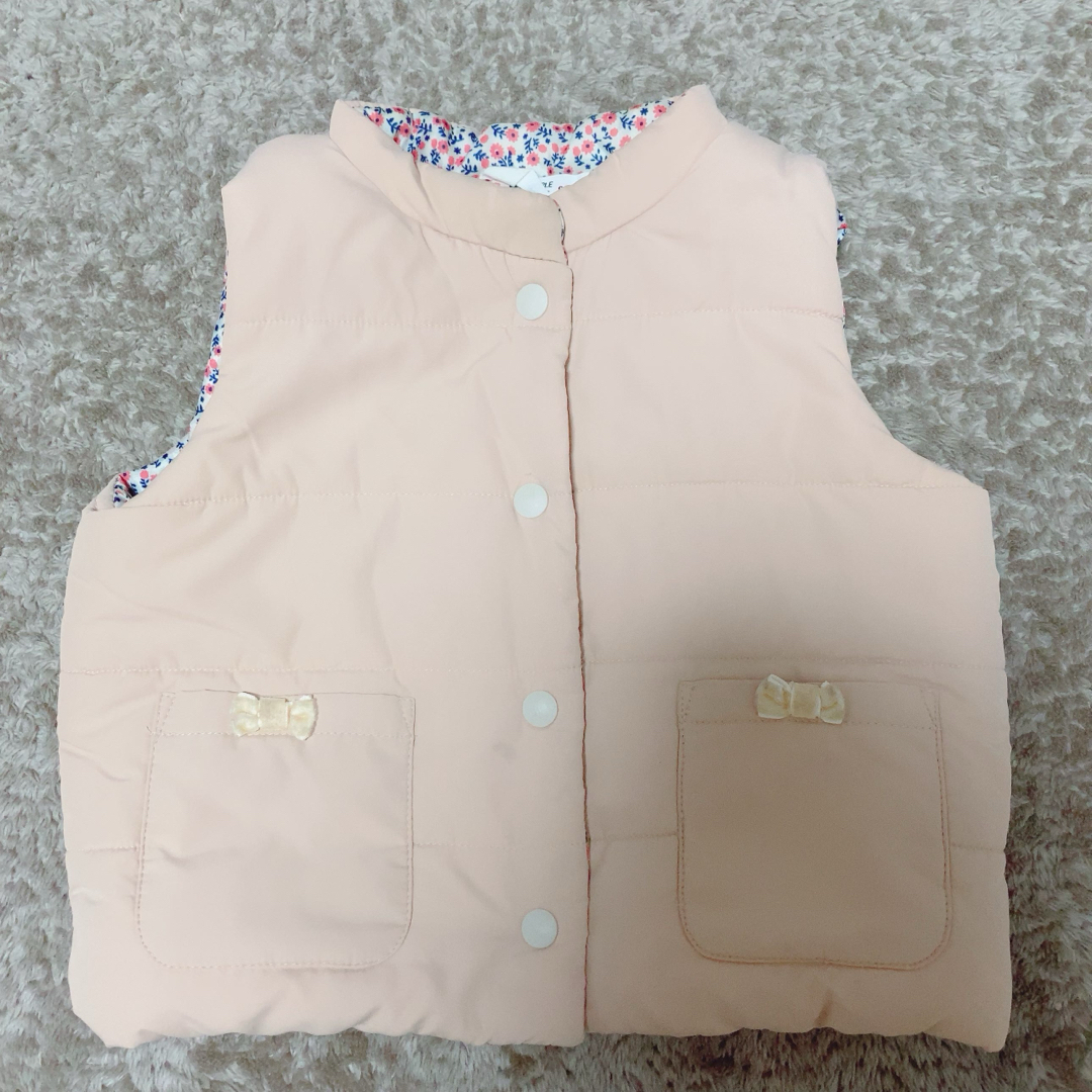 アカチャンホンポ(アカチャンホンポ)の95cm ベスト キッズ/ベビー/マタニティのキッズ服女の子用(90cm~)(ジャケット/上着)の商品写真