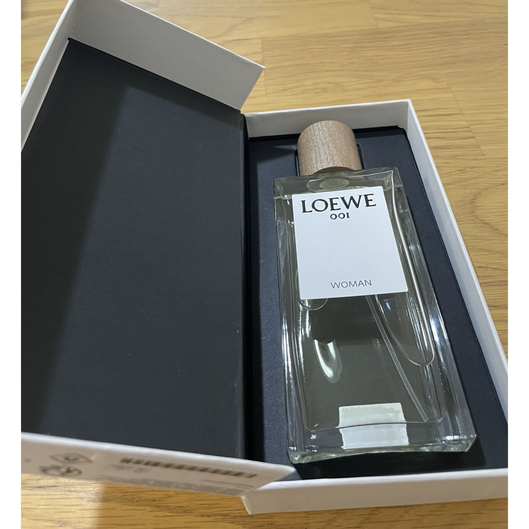 LOEWE(ロエベ)のロエベ　LOEWE 香水　001  100ml コスメ/美容の香水(香水(女性用))の商品写真