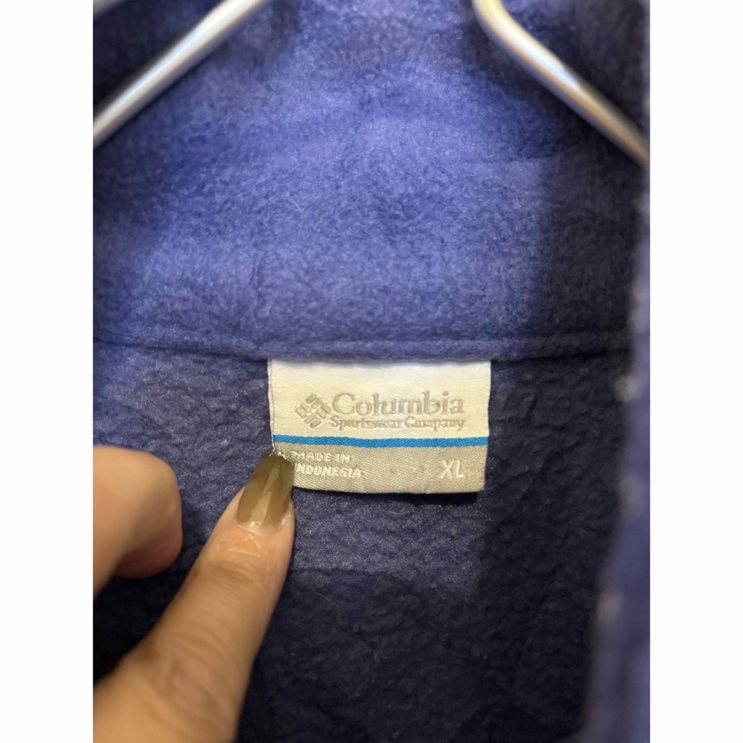 Columbia(コロンビア)のused Columbiaフリースベスト パープル 着画あり メンズのトップス(ベスト)の商品写真