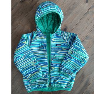 パタゴニア(patagonia)のPatagoniaリバーシブルジャンパー　110cm(ジャケット/上着)