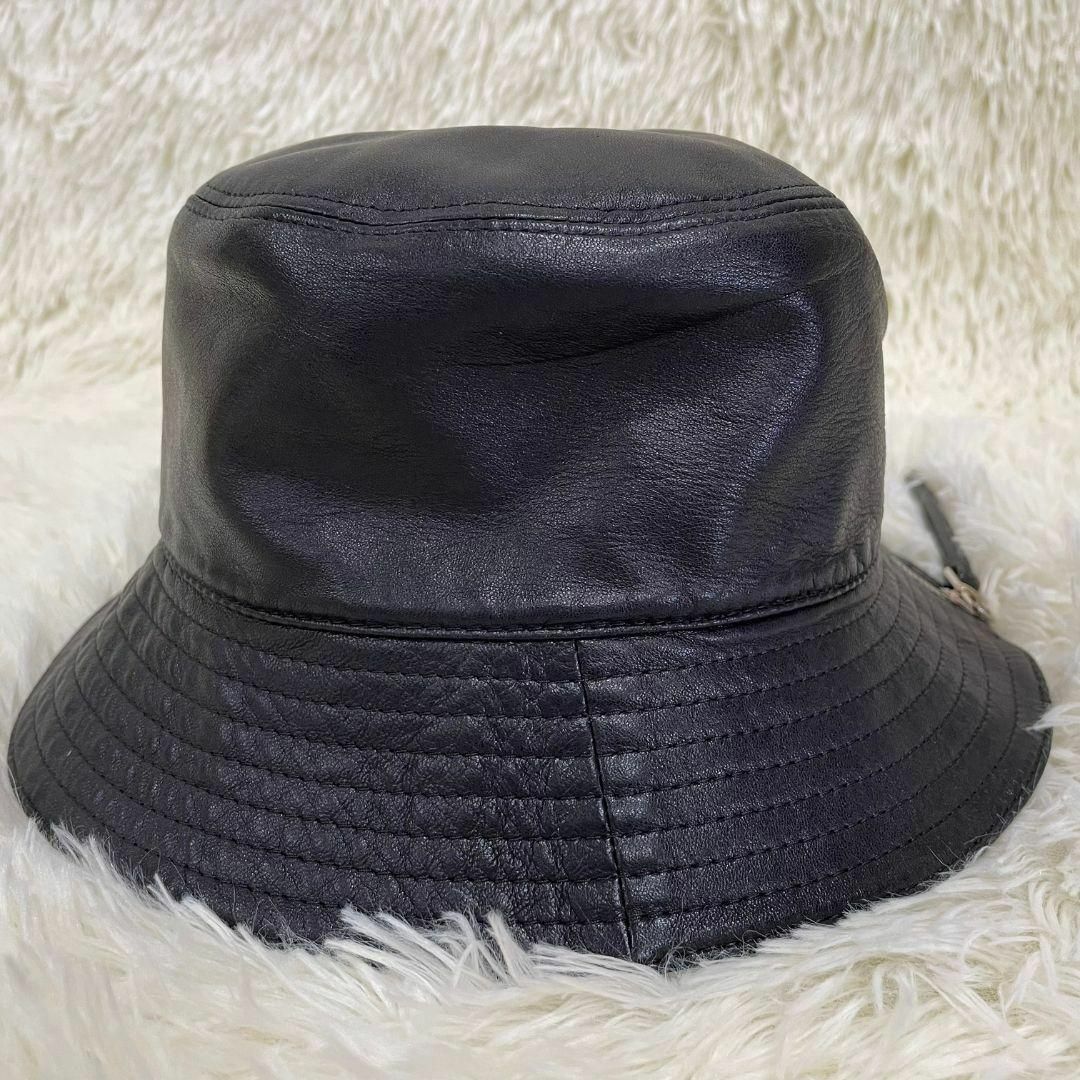 LOEWE(ロエベ)のロエベ フィッシャーマンハット バケットハット ブラック カーフ　レザー レディースの帽子(ニット帽/ビーニー)の商品写真