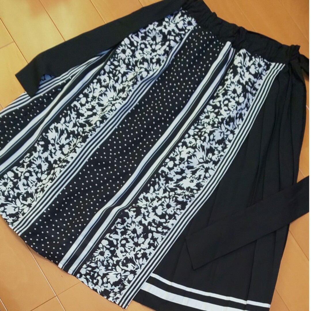 ANNA SUI mini(アナスイミニ)のANNA SUI mini LLsize 150 黒スカート キッズ/ベビー/マタニティのキッズ服女の子用(90cm~)(スカート)の商品写真