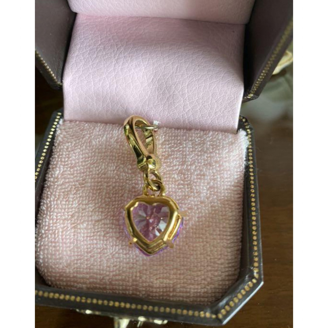 Juicy Couture(ジューシークチュール)のジューシークチュール　Juicy Couture  チャーム　4個 レディースのアクセサリー(チャーム)の商品写真