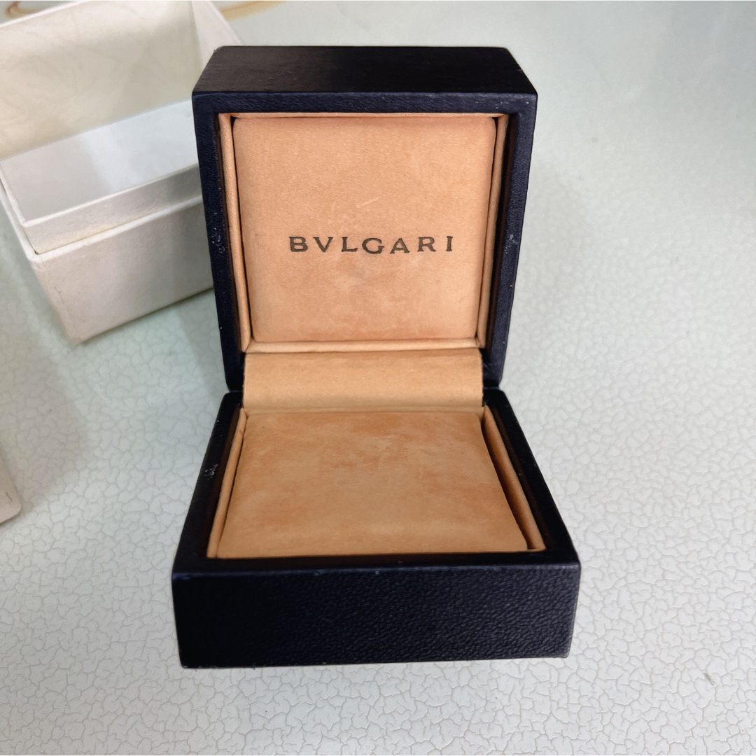 BVLGARI(ブルガリ)のBVLGARI リングケース ペンダントトップ 収納 ボックス 高級 重厚  インテリア/住まい/日用品のインテリア小物(小物入れ)の商品写真