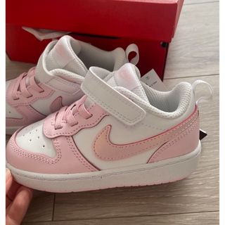 ナイキ(NIKE)のスニーカー　NIKE(スニーカー)