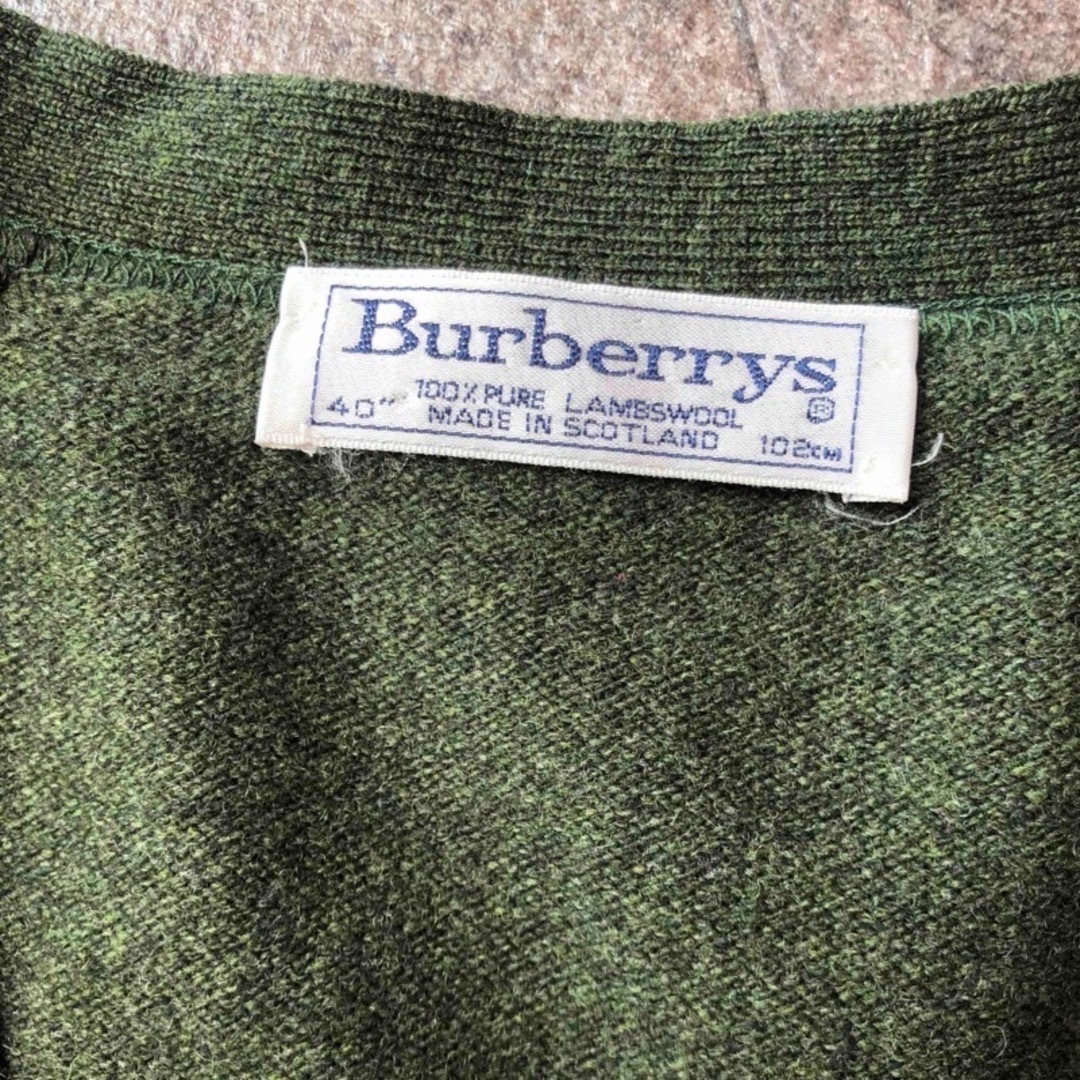 BURBERRY(バーバリー)の美品 Burberry イギリス製 ロゴ 刺繍 Ｖネック ニット カーディガン メンズのトップス(カーディガン)の商品写真