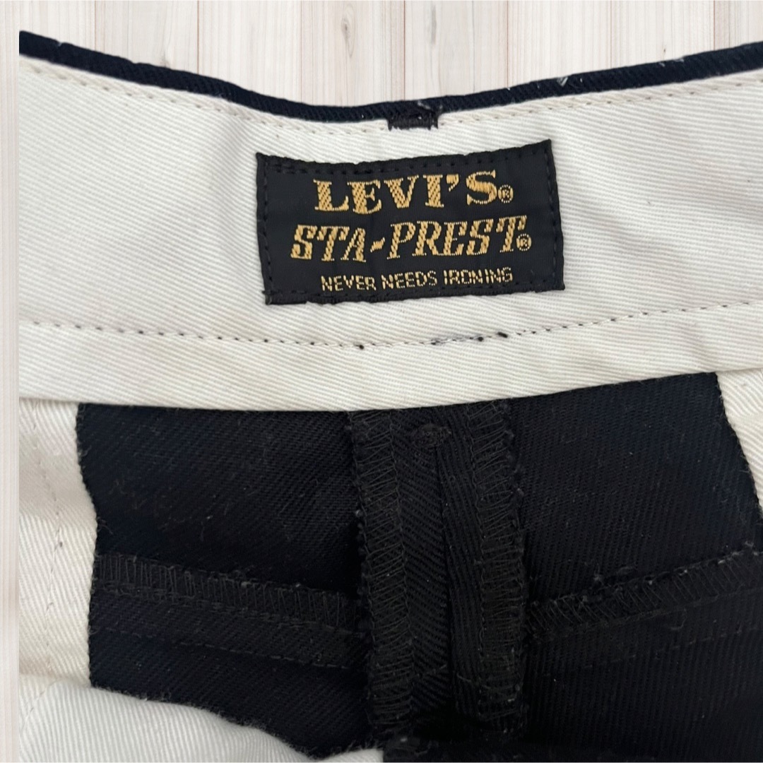 Levi's(リーバイス)のリーバイス ワイドレッグカットオフチノパン ブラック メンズのパンツ(チノパン)の商品写真