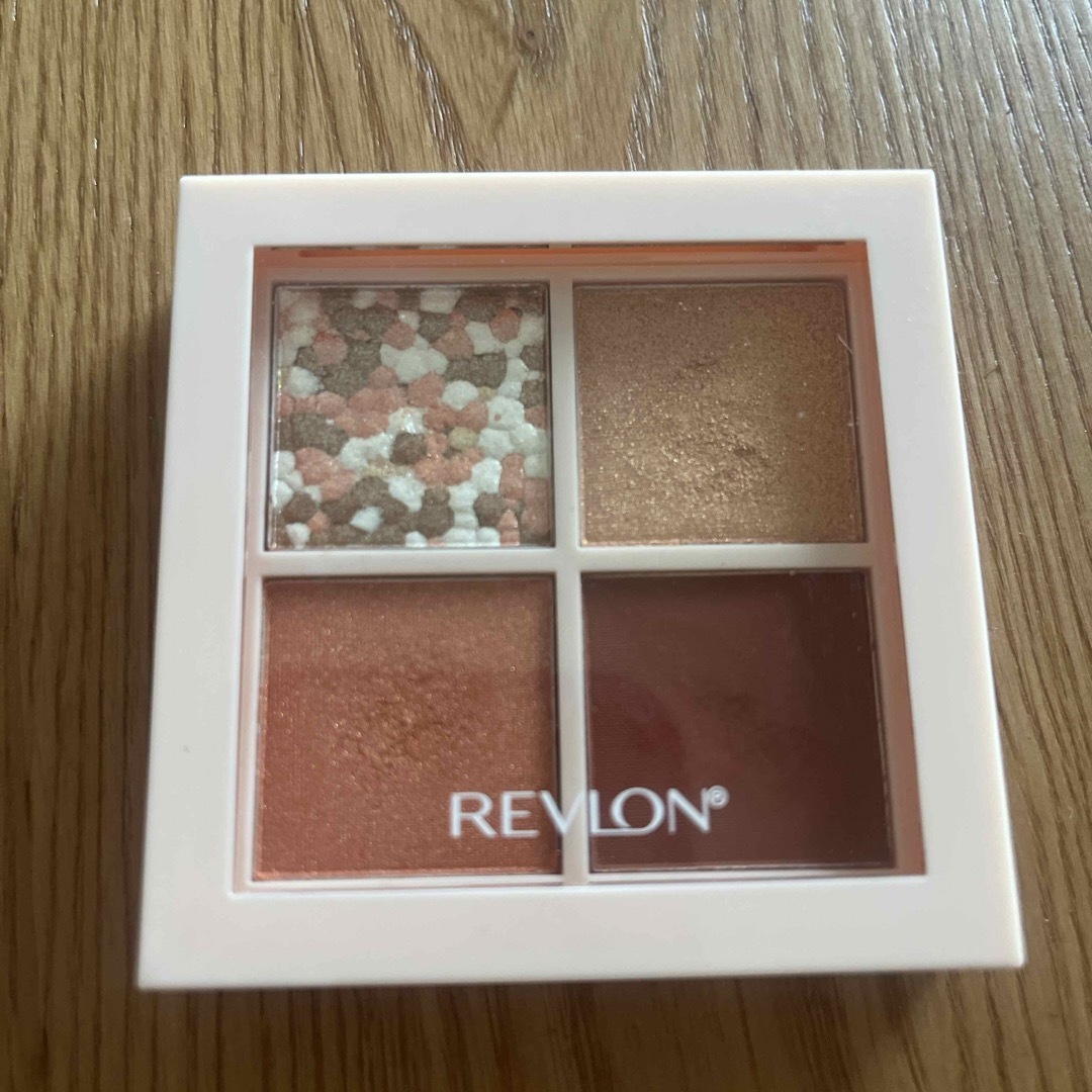 REVLON(レブロン)のレブロン　ダズルアイシャドウ　クアッド　002   SUNSET  BRICK コスメ/美容のベースメイク/化粧品(アイシャドウ)の商品写真