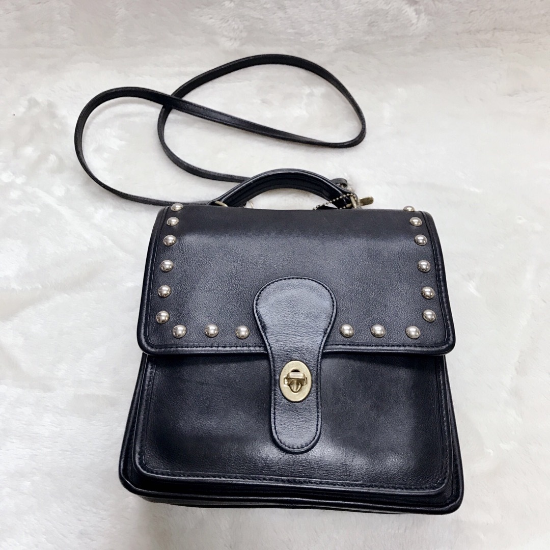 COACH - 美品 激レア オールドコーチ スタッズ ターンロック COACH - 美品 激レア オールドコーチ スタッズ ターンロック