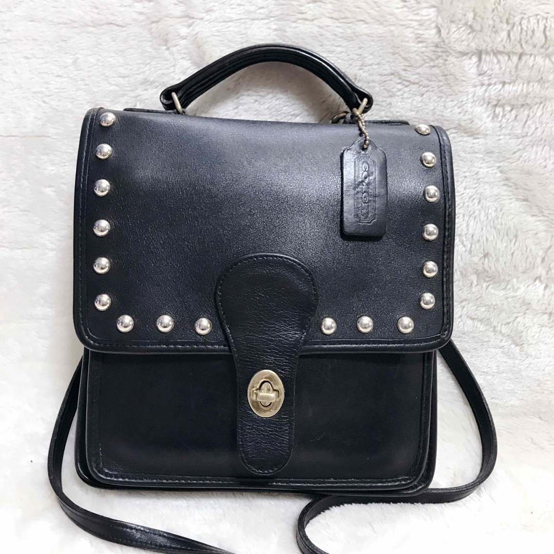 COACH - 美品 激レア オールドコーチ スタッズ ターンロック COACH - 美品 激レア オールドコーチ スタッズ ターンロック