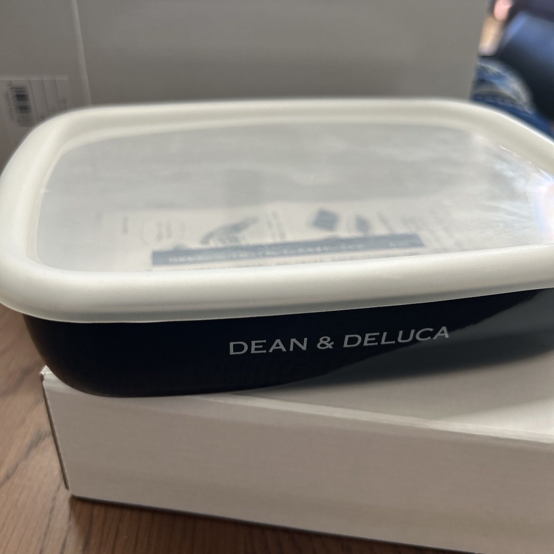 DEAN & DELUCA(ディーンアンドデルーカ)のDEAN&DELUCA ホーローコンテナ Mサイズ２個セット インテリア/住まい/日用品のキッチン/食器(収納/キッチン雑貨)の商品写真