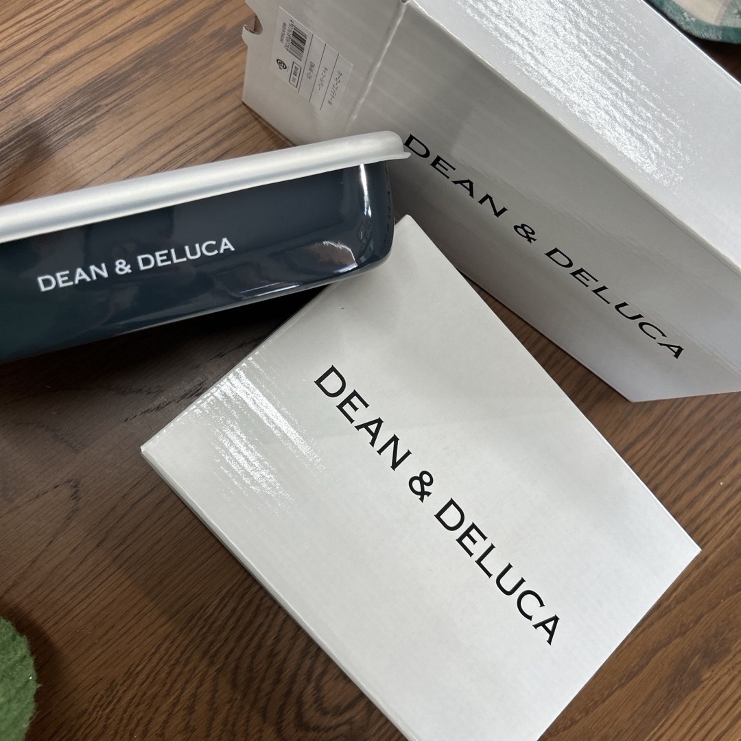 DEAN & DELUCA(ディーンアンドデルーカ)のDEAN&DELUCA ホーローコンテナ Mサイズ２個セット インテリア/住まい/日用品のキッチン/食器(収納/キッチン雑貨)の商品写真