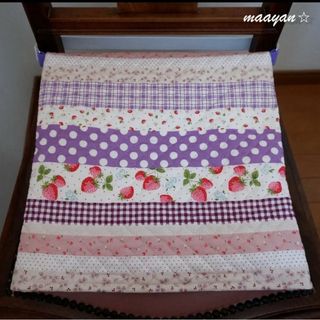 pu様オーダー専用✾防災頭巾カバー＆バッグ✿Very cottonいちご柄(バッグ/レッスンバッグ)