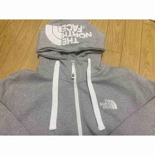 ザノースフェイス(THE NORTH FACE)のTHE NORTH FACE フードロゴ パーカー(パーカー)