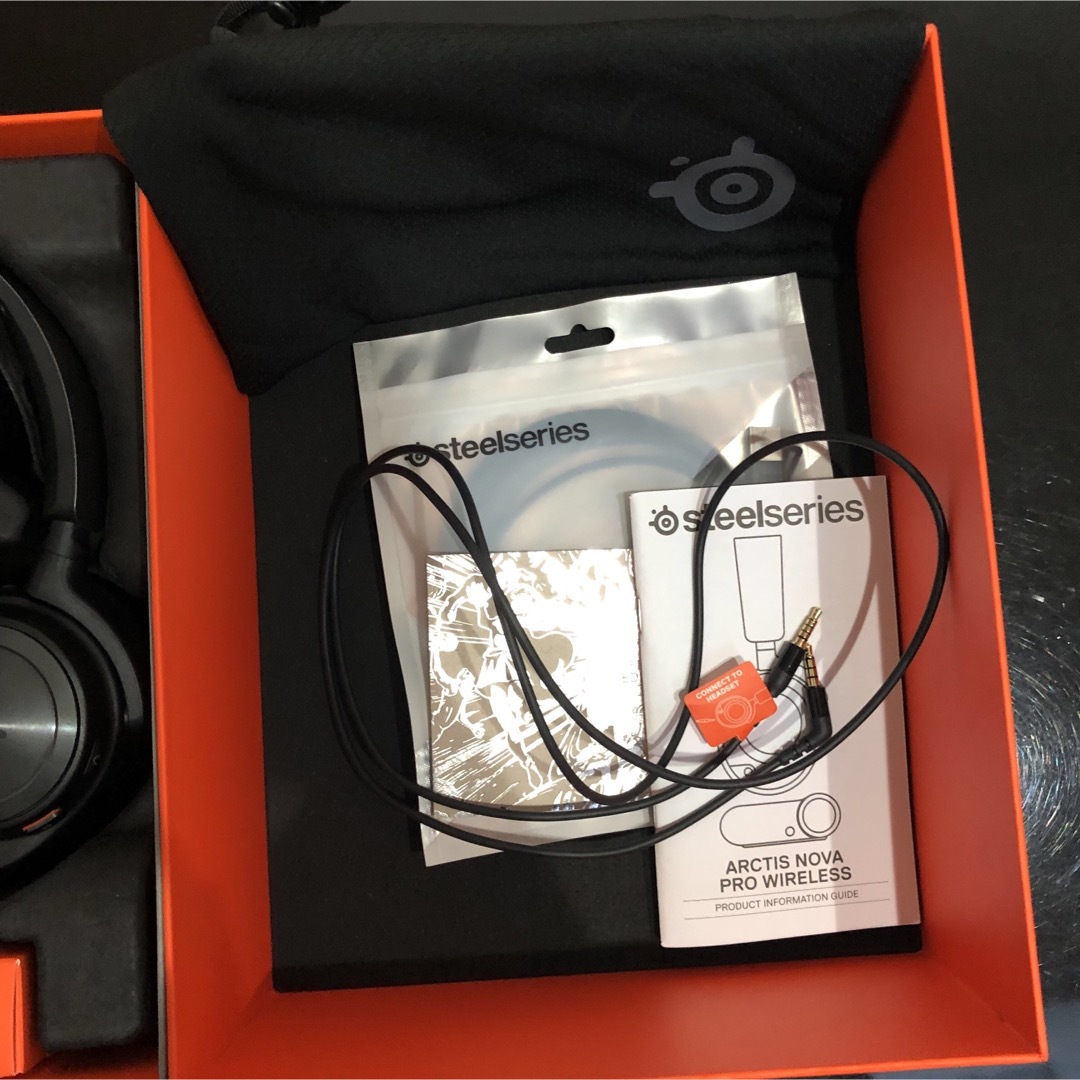 SteelSeries(スティールシリーズ)のSTEELSERIES ARCTIS NOVA PRO WIRELESS スマホ/家電/カメラのPC/タブレット(PC周辺機器)の商品写真