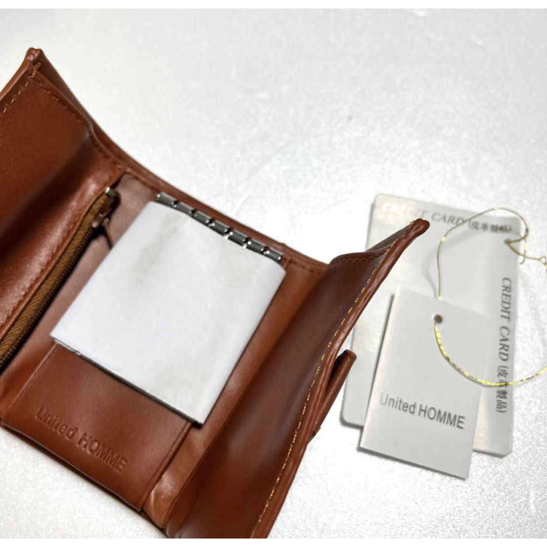 【新品】革製品　キーケース　財布　ミニ　3つ折り　ブラウン