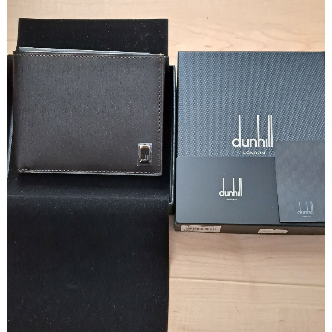 Dunhill(ダンヒル)の【未使用】ダンヒル 　二つ折り財布 　小銭入れ付 メンズのファッション小物(折り財布)の商品写真