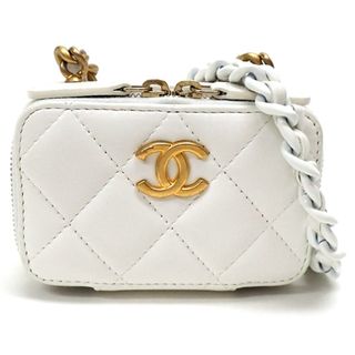 シャネル(CHANEL)の【★CHANEL★】シャネル『チェーン クラッチ/ミニショルダー』　AP2738/ホワイト/ラムスキン/マットゴールド金具/マトラッセ/チェーンバッグ/ポシェット/ショルダーバッグ/ミニバッグ/クラシック/イエローゴールド/レディース/美品/レア　36292k1223 ＠【中古】(ショルダーバッグ)