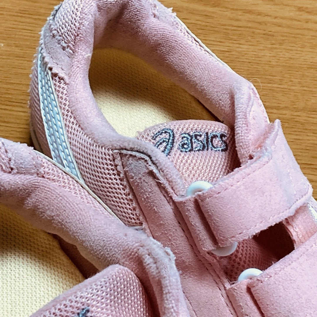 asics(アシックス)のasics アシックス　シューズ　21.5cm キッズ/ベビー/マタニティのキッズ靴/シューズ(15cm~)(スニーカー)の商品写真