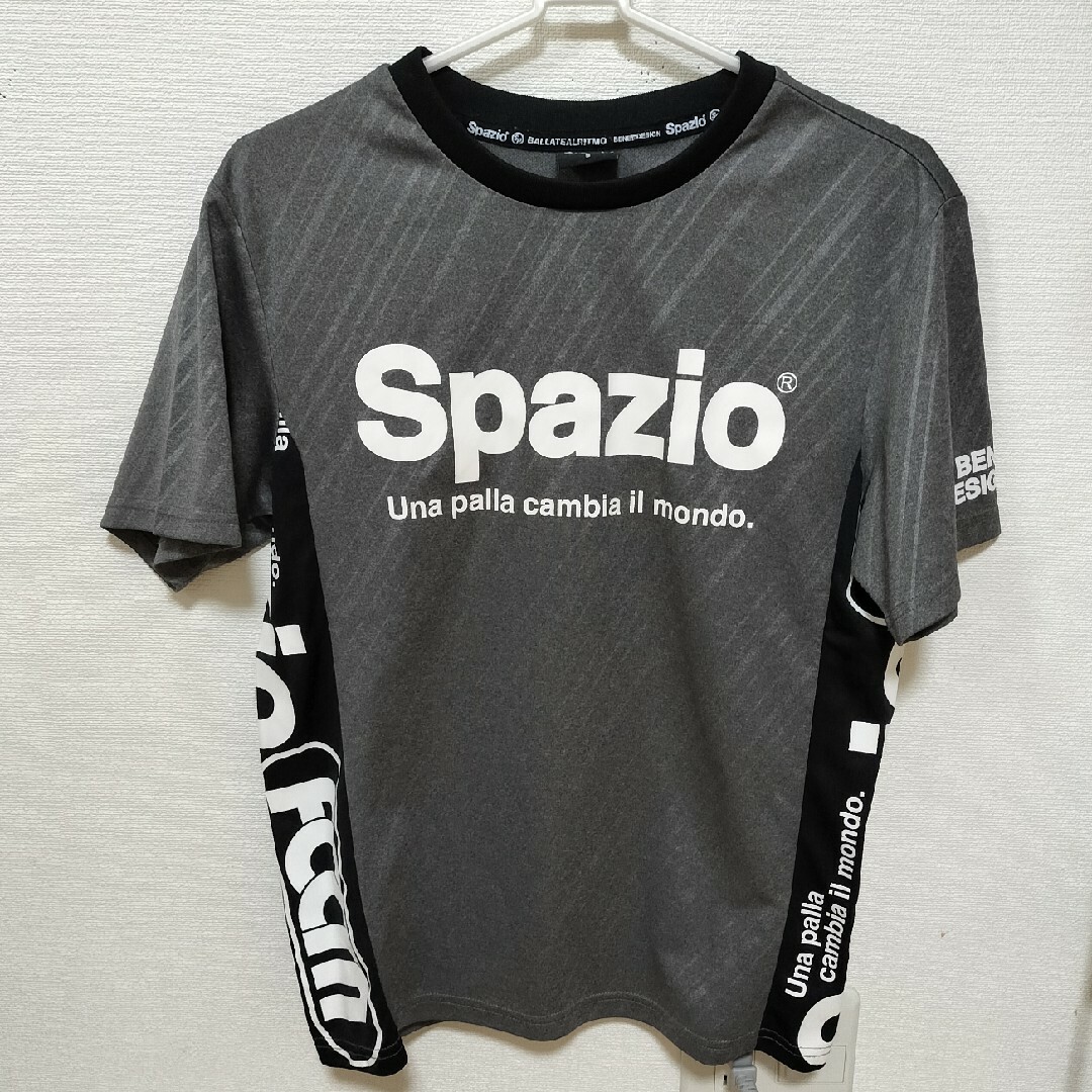 Spazio(スパッツィオ)のスパッシオ　プラクティスシャツ　S スポーツ/アウトドアのサッカー/フットサル(ウェア)の商品写真
