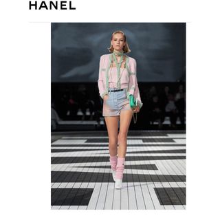 CHANEL - シャネルCHANEL24Cクルーズ　ゲートル　アイボリー希少カラー♡