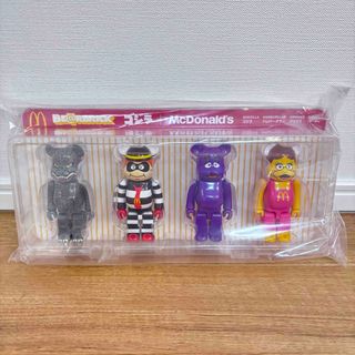 ベアブリック(BE@RBRICK)の新品未使用　マクドナルド　ベアブリック(フィギュア)