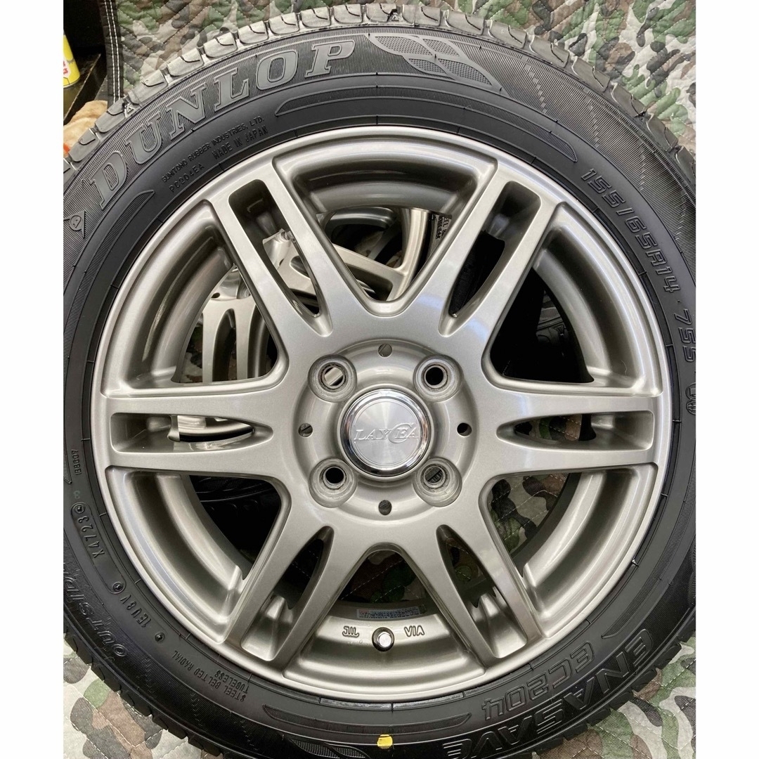 DUNLOP(ダンロップ)の⑫155/65R14  新品ダンロップタイヤ4本と中古ホイールとナット付き 自動車/バイクの自動車(タイヤ・ホイールセット)の商品写真