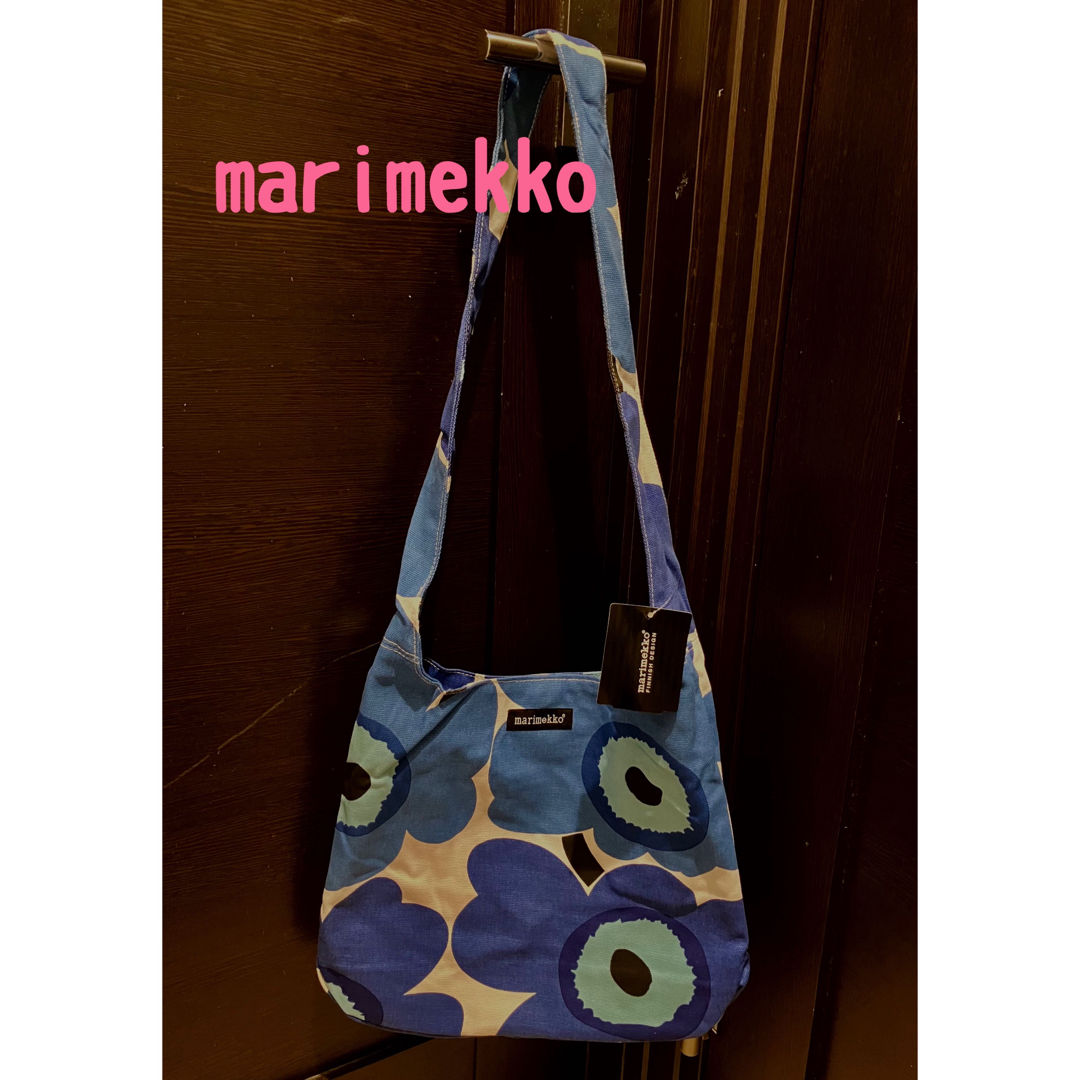 marimekko(マリメッコ)の新品　マリメッコ　ショルダーバッグ　ウニッコ柄　ブルー×ホワイト　花柄　青 レディースのバッグ(ショルダーバッグ)の商品写真