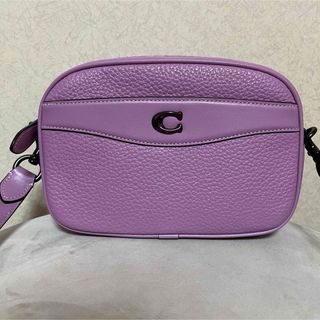 コーチ(COACH)のコーチ　coach カメラバッグ　バイオレットオーキッド　ショルダー バッグ(ショルダーバッグ)