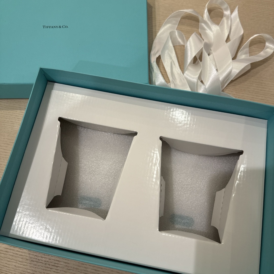 Tiffany & Co.(ティファニー)の美品ティファニー　コーヒーカップ　空箱セット レディースのバッグ(ショップ袋)の商品写真