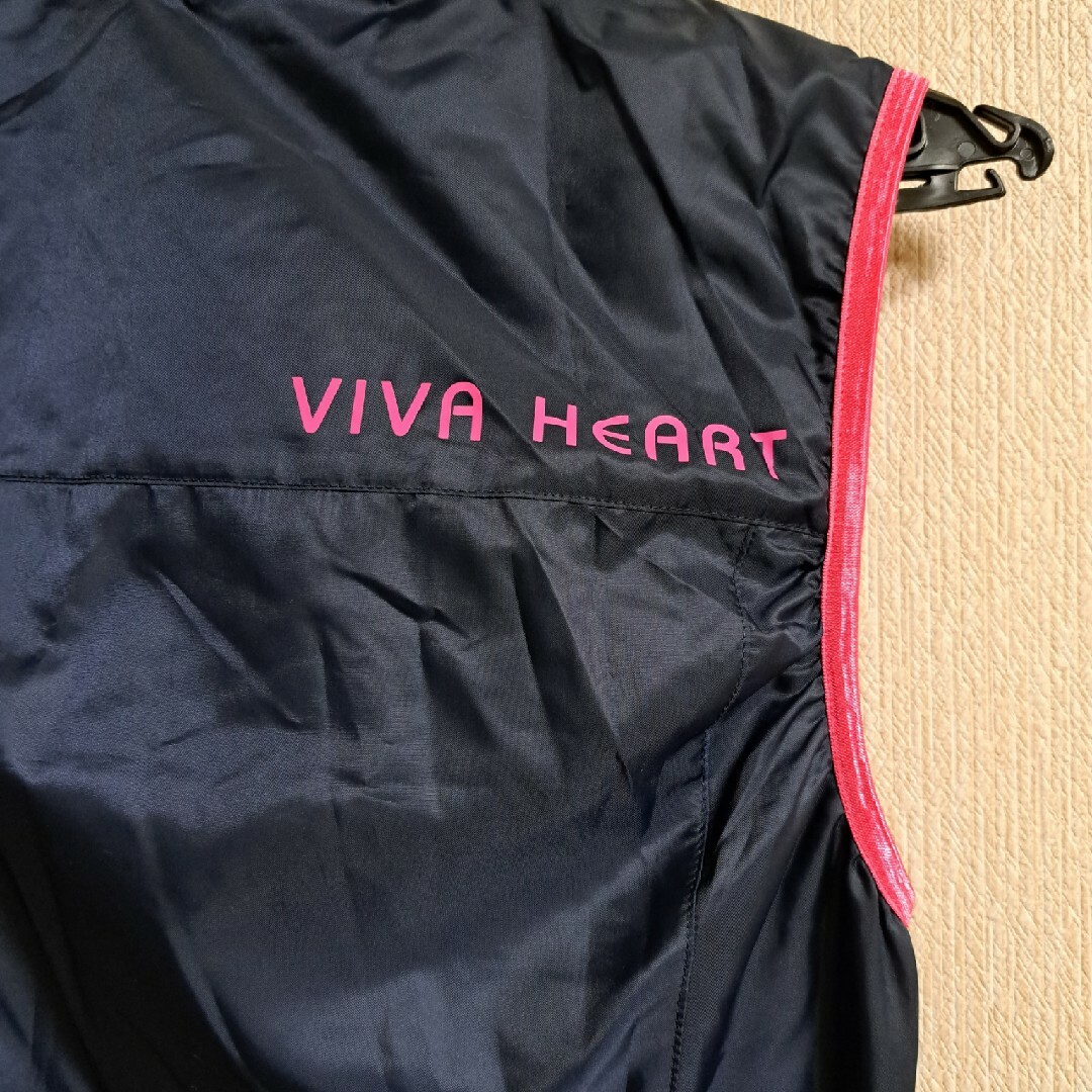 VIVA HEART(ビバハート)の*ビバハート*ナイロンロングベスト*サンバイザー*セット スポーツ/アウトドアのゴルフ(ウエア)の商品写真