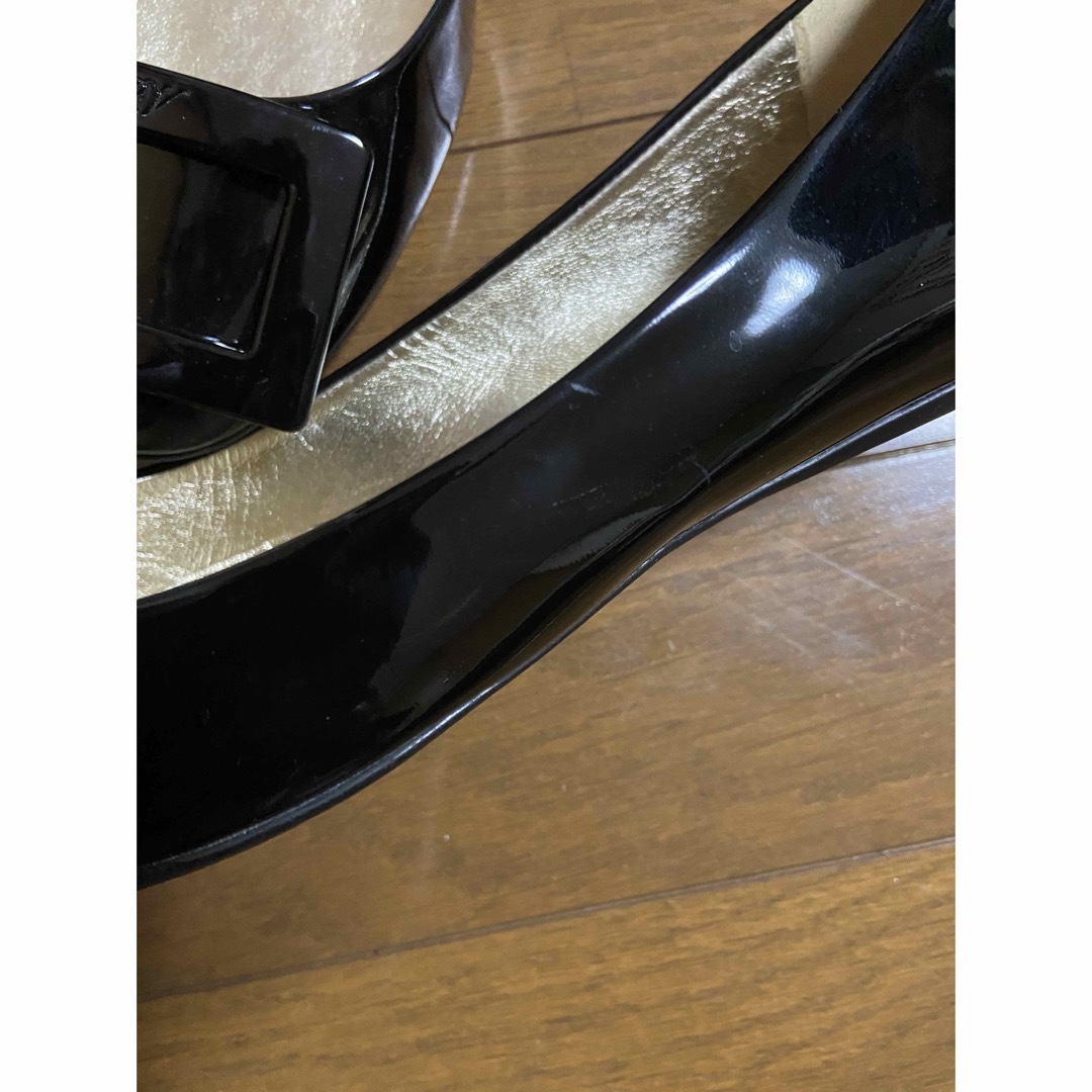 ROGER VIVIER(ロジェヴィヴィエ)のロジェヴィヴィエ　パンプス レディースの靴/シューズ(ハイヒール/パンプス)の商品写真