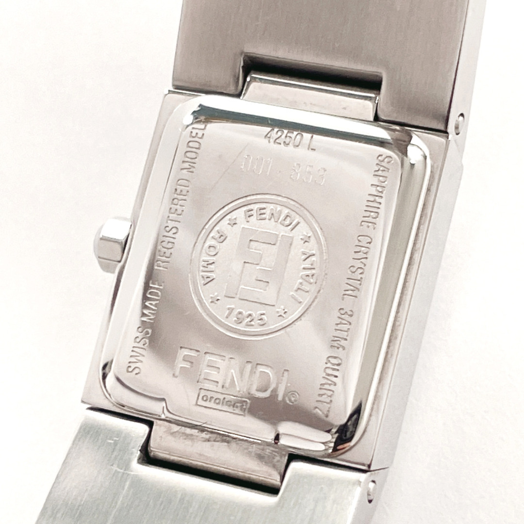 FENDI(フェンディ)のフェンディ 腕時計 ラクマ店  4250 シルバー レディースのファッション小物(腕時計)の商品写真