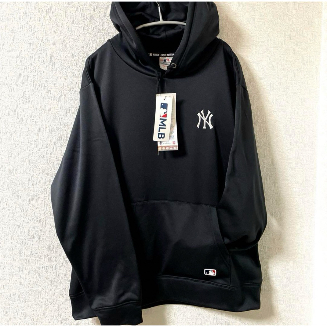 【新品】MLB ヤンキース　パーカー　スウェット　刺繍ロゴ　L