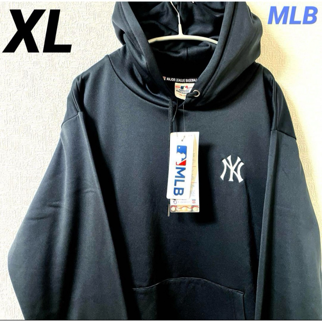 【新品】MLB ヤンキース　パーカー　スウェット　刺繍ロゴ　L