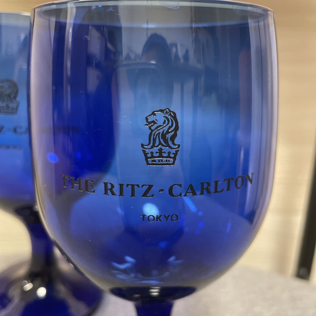 リッツカールトン ペアグラス ワイングラス 青 インテリア/住まい/日用品のキッチン/食器(グラス/カップ)の商品写真
