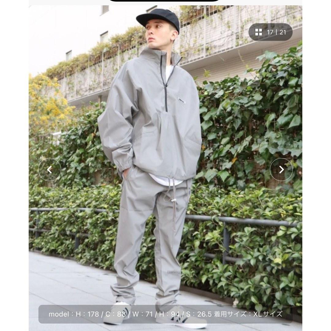 FEAR OF GOD(フィアオブゴッド)のFOG ESSENTIALS トラックナイロンセットアップ メンズのジャケット/アウター(その他)の商品写真