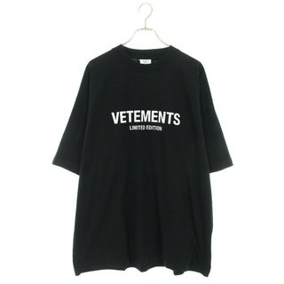 ヴェトモン(VETEMENTS)のヴェトモン  24SS  UE64TR800B リミテッドエディションロゴプリントTシャツ メンズ M(Tシャツ/カットソー(半袖/袖なし))