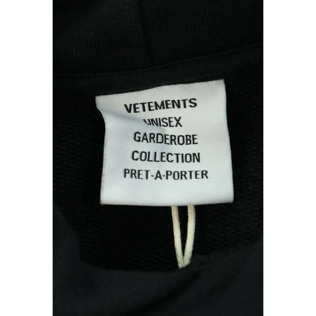 VETEMENTS(ヴェトモン)のヴェトモン  24SS  UE64HD600B リミテッドエディションロゴプリントパーカー メンズ XS メンズのトップス(パーカー)の商品写真