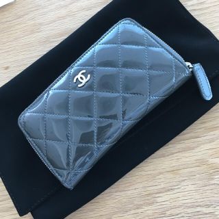 シャネル(CHANEL)のシャネルエナメル財布カードケース(財布)