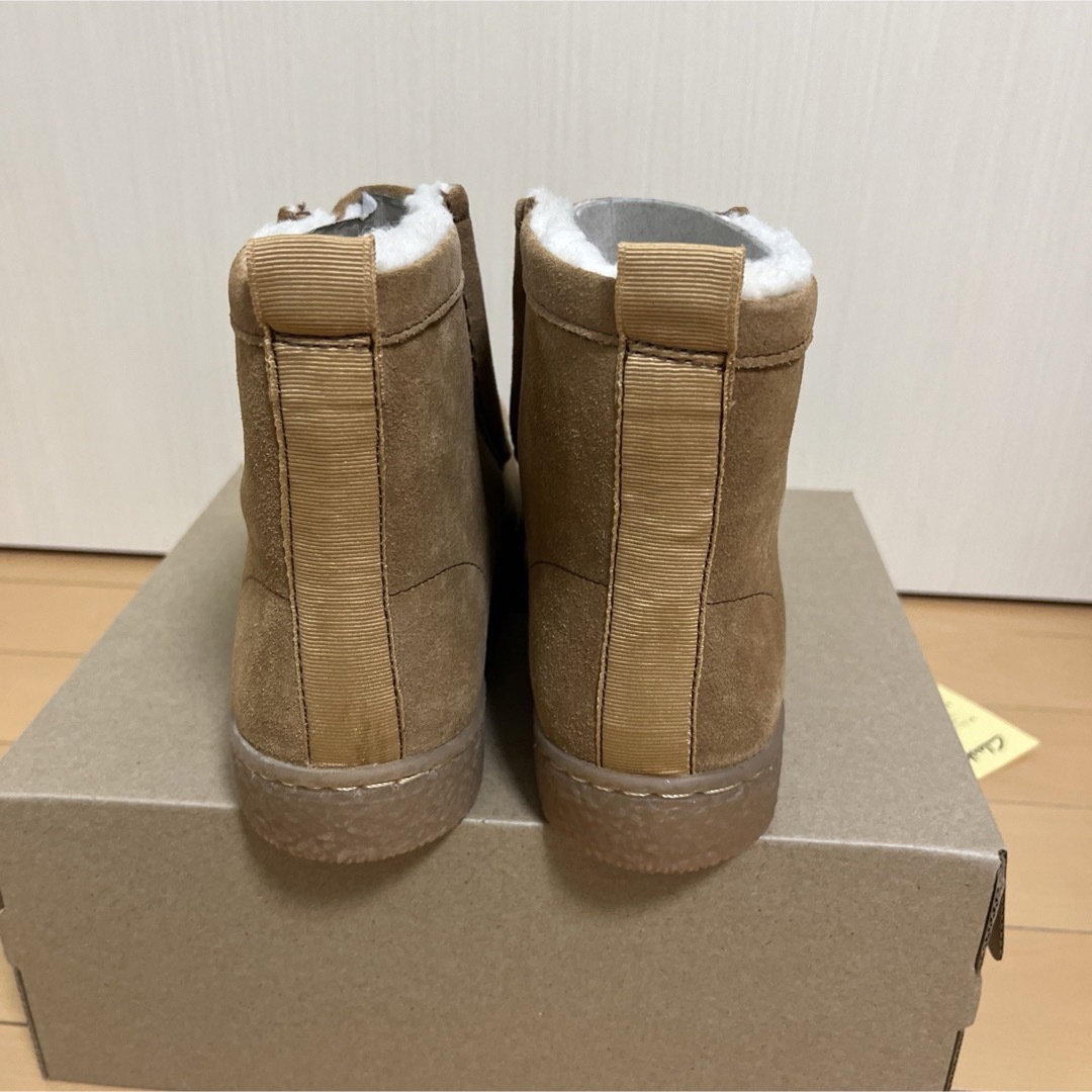 Clarks(クラークス)の★クラークス　ブーツ　スウェード　キャメル　23.0cm★ レディースの靴/シューズ(ブーツ)の商品写真