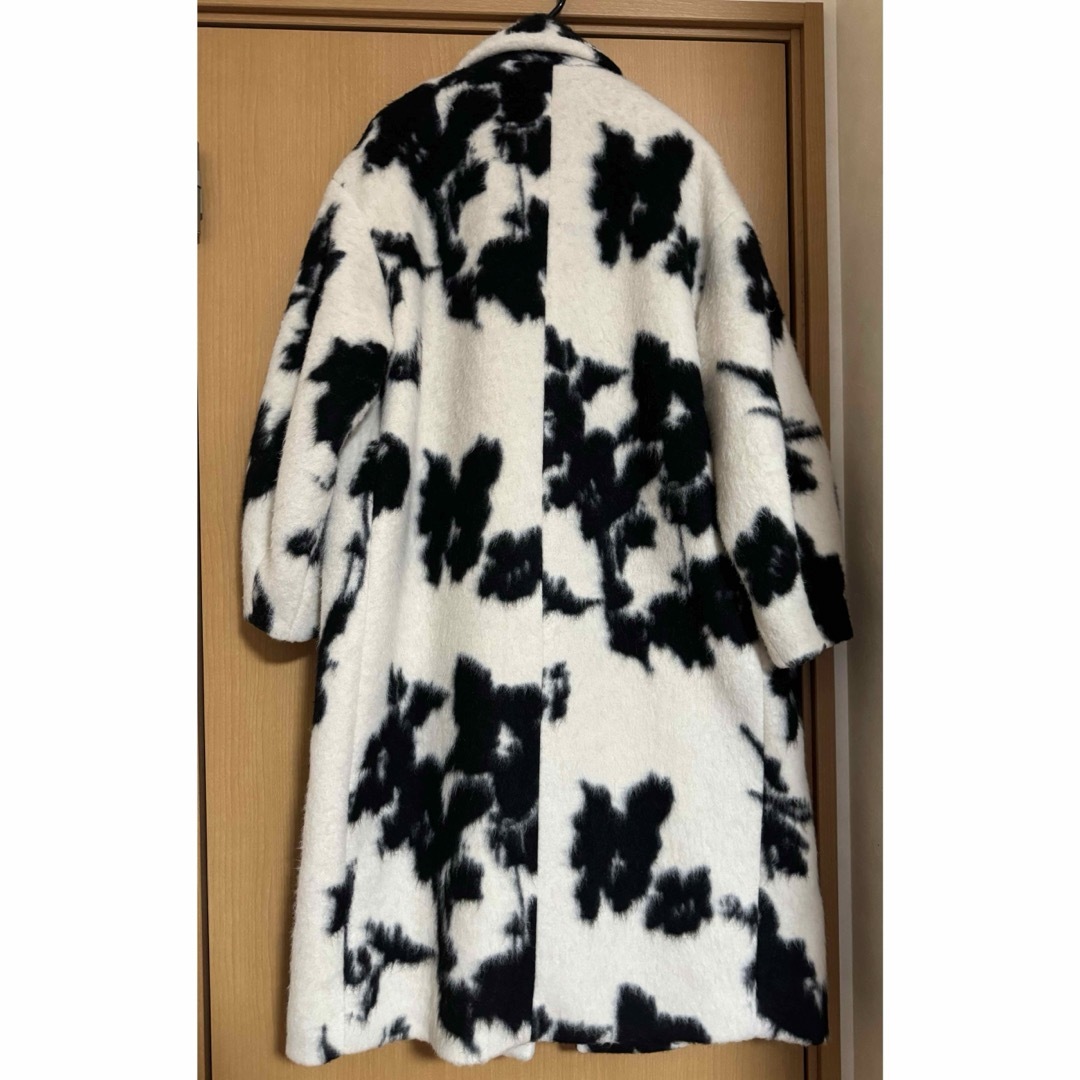 Ameri VINTAGE(アメリヴィンテージ)のamerivintage UND SHADOW FLOWER WOOL COAT レディースのジャケット/アウター(ロングコート)の商品写真