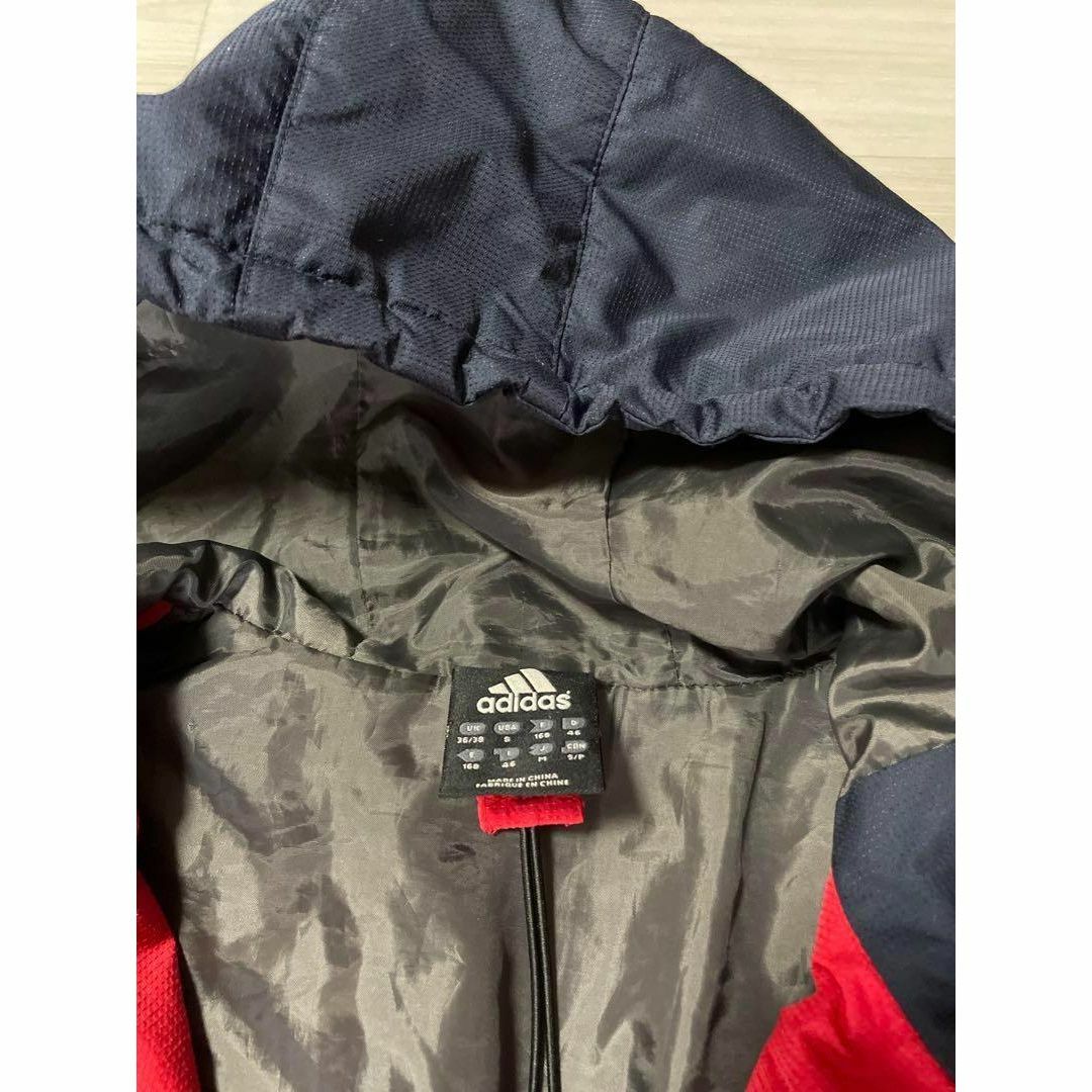 adidas(アディダス)のadidas アディダス　ジャケット　防寒　フード付　赤　M メンズのジャケット/アウター(ナイロンジャケット)の商品写真