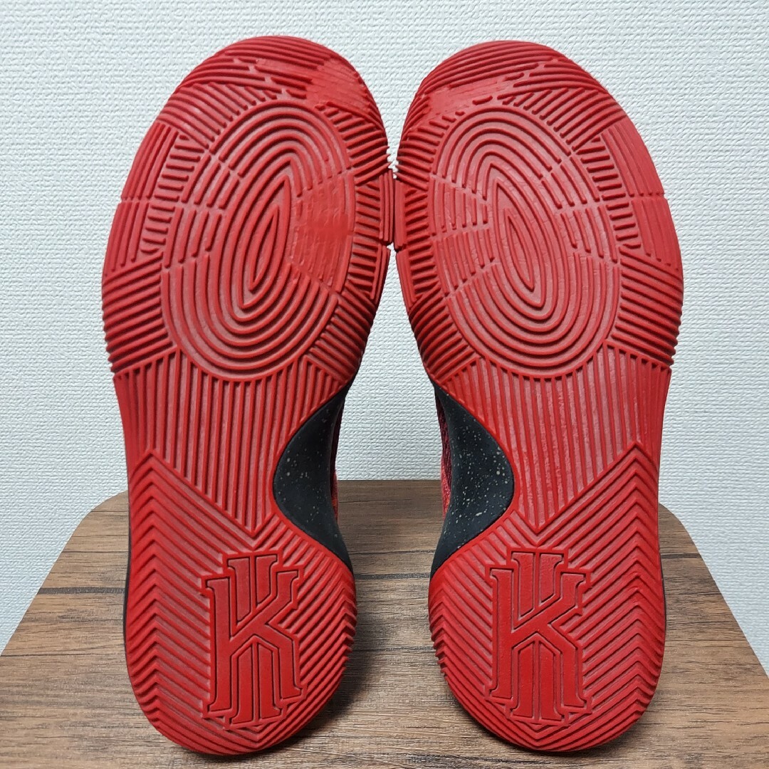 NIKE(ナイキ)のNIKE ナイキ カイリー2 iD　メンズ　27.5cm メンズの靴/シューズ(スニーカー)の商品写真