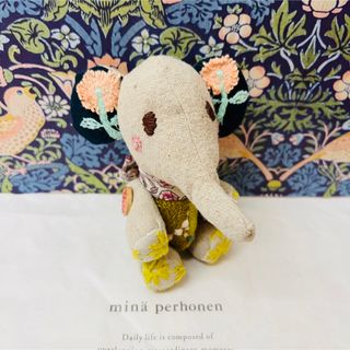 ミナペルホネン(mina perhonen)の【特別価格】ミナペルホネンぞうさん(3)(ぬいぐるみ)