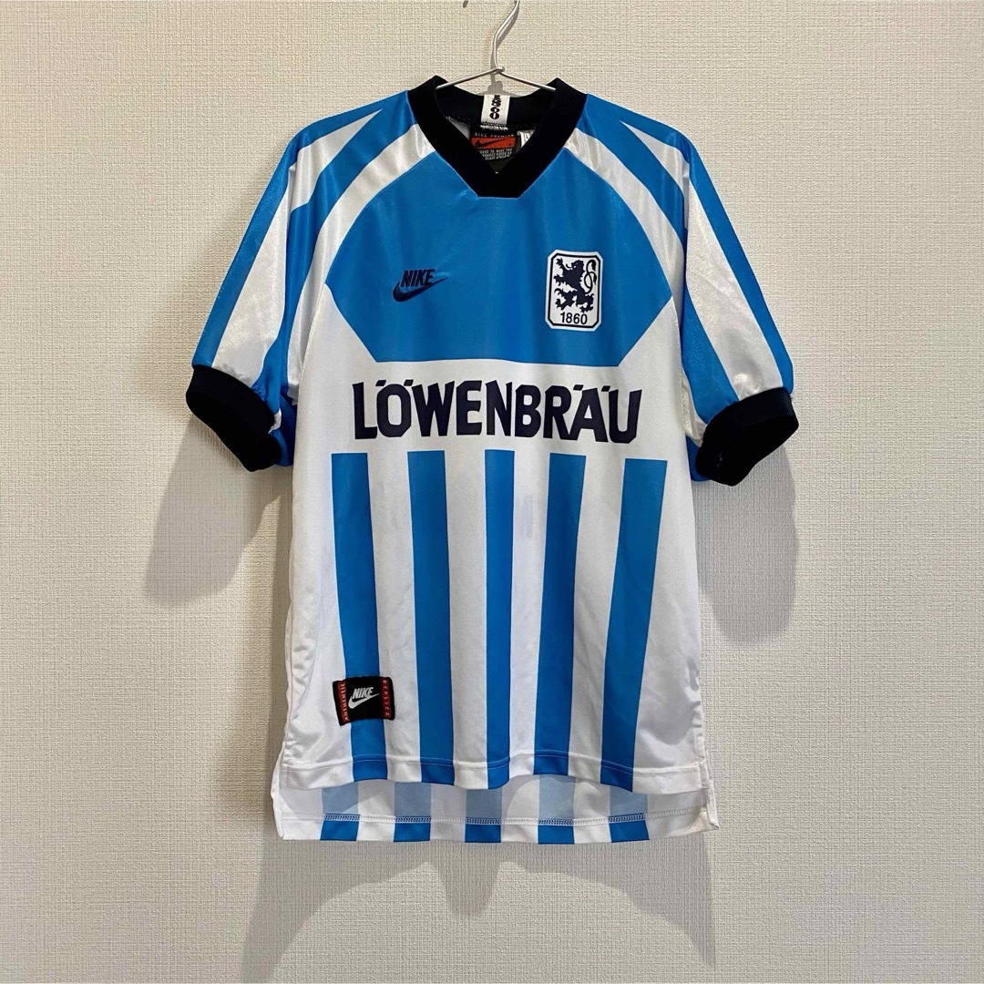 NIKE(ナイキ)の1860 München 95/96 ゲームシャツ　ブンデスリーガ　ミュンヘン スポーツ/アウトドアのサッカー/フットサル(ウェア)の商品写真