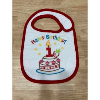 【新品・未使用】1歳のBirthdayスタイ（よだれ掛け）(ベビースタイ/よだれかけ)