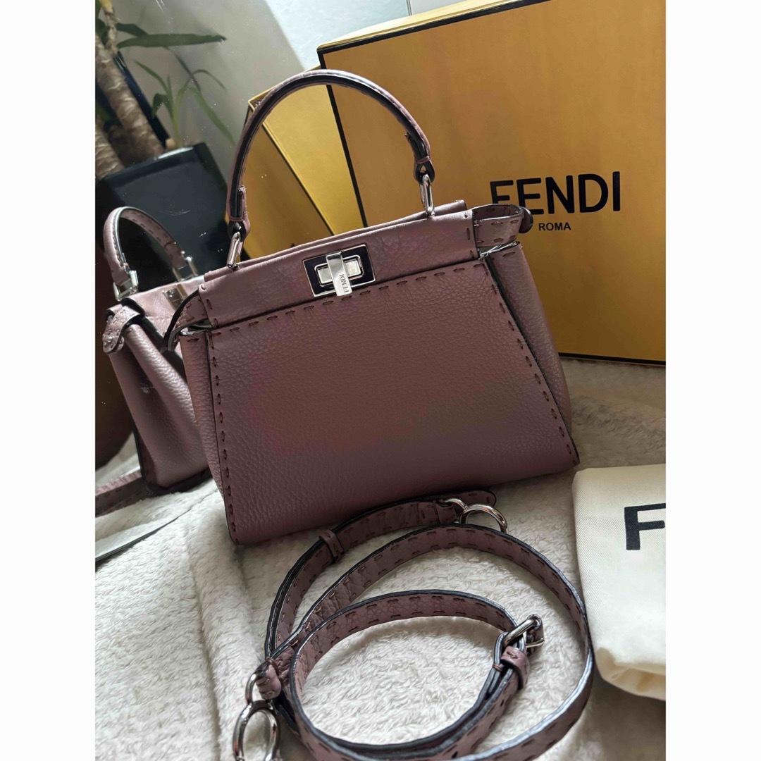 レディースFENDI フェンディ セレリア ピーカブー ミニ スモール　2WAY ローズ