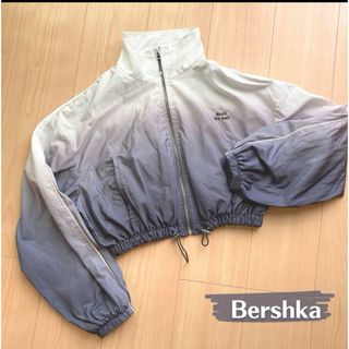 ベルシュカ(Bershka)の【Bershka】ショート丈ブルゾン ベルシュカ S アウター(ブルゾン)